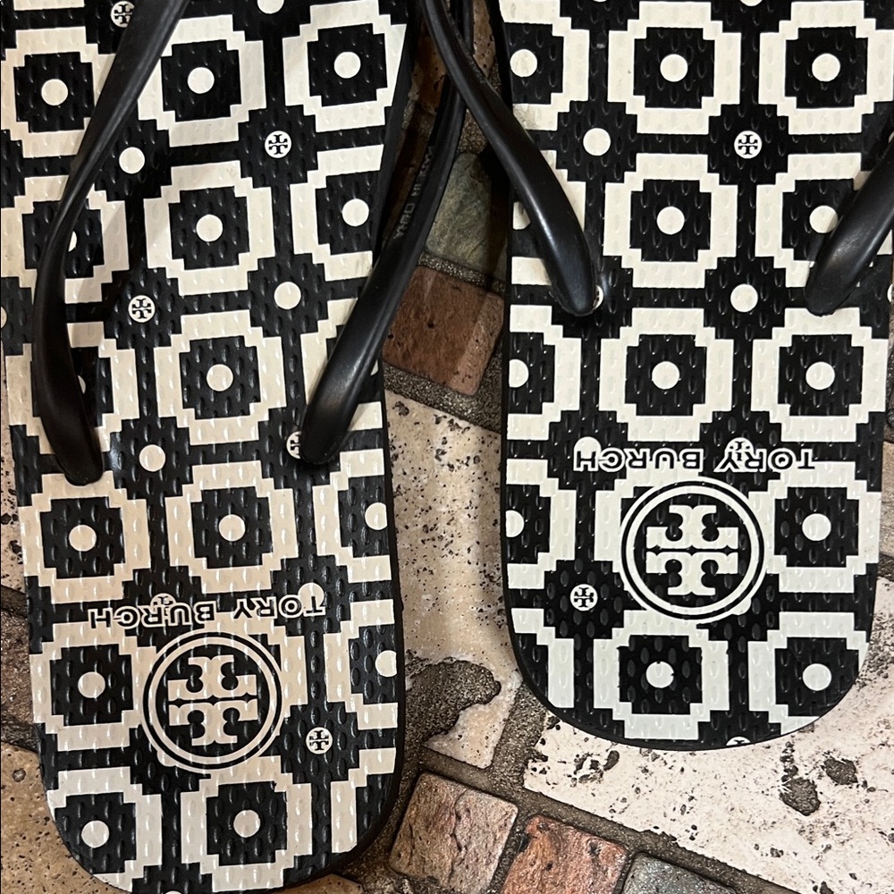 Tory Burch Geometric Black and White Sandals - Picture 3 of 4